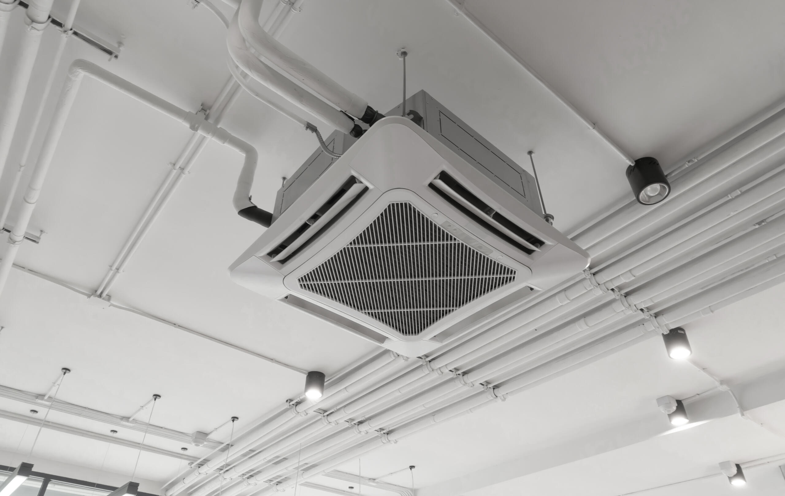 Nowoczesny system klimatyzacji kasetonowej